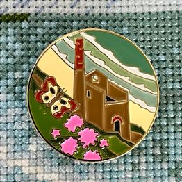 Cornish Tin Mine Enamel Needle Minder